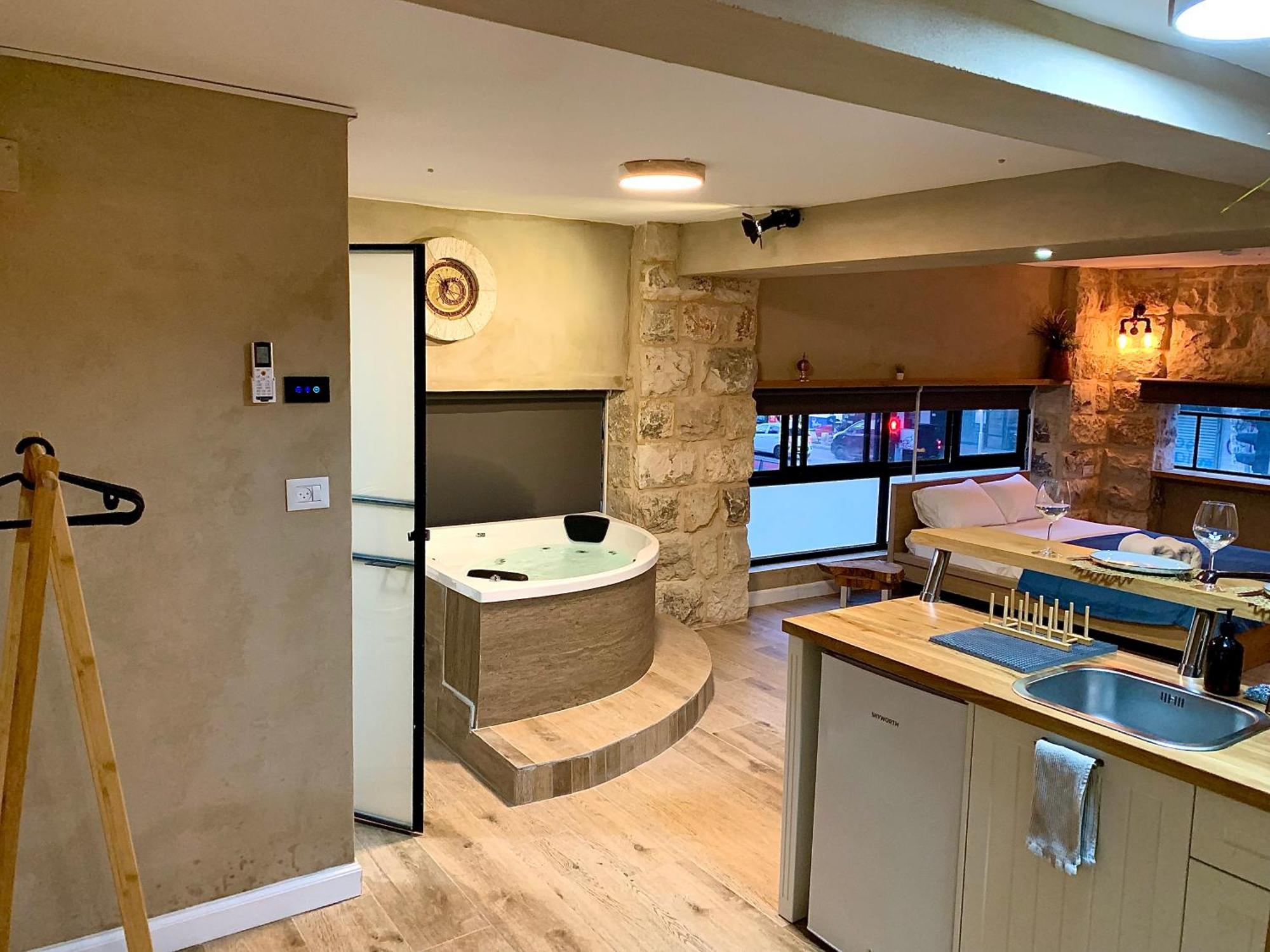 Boutique Apartment In Heart Of Haifa Ngoại thất bức ảnh