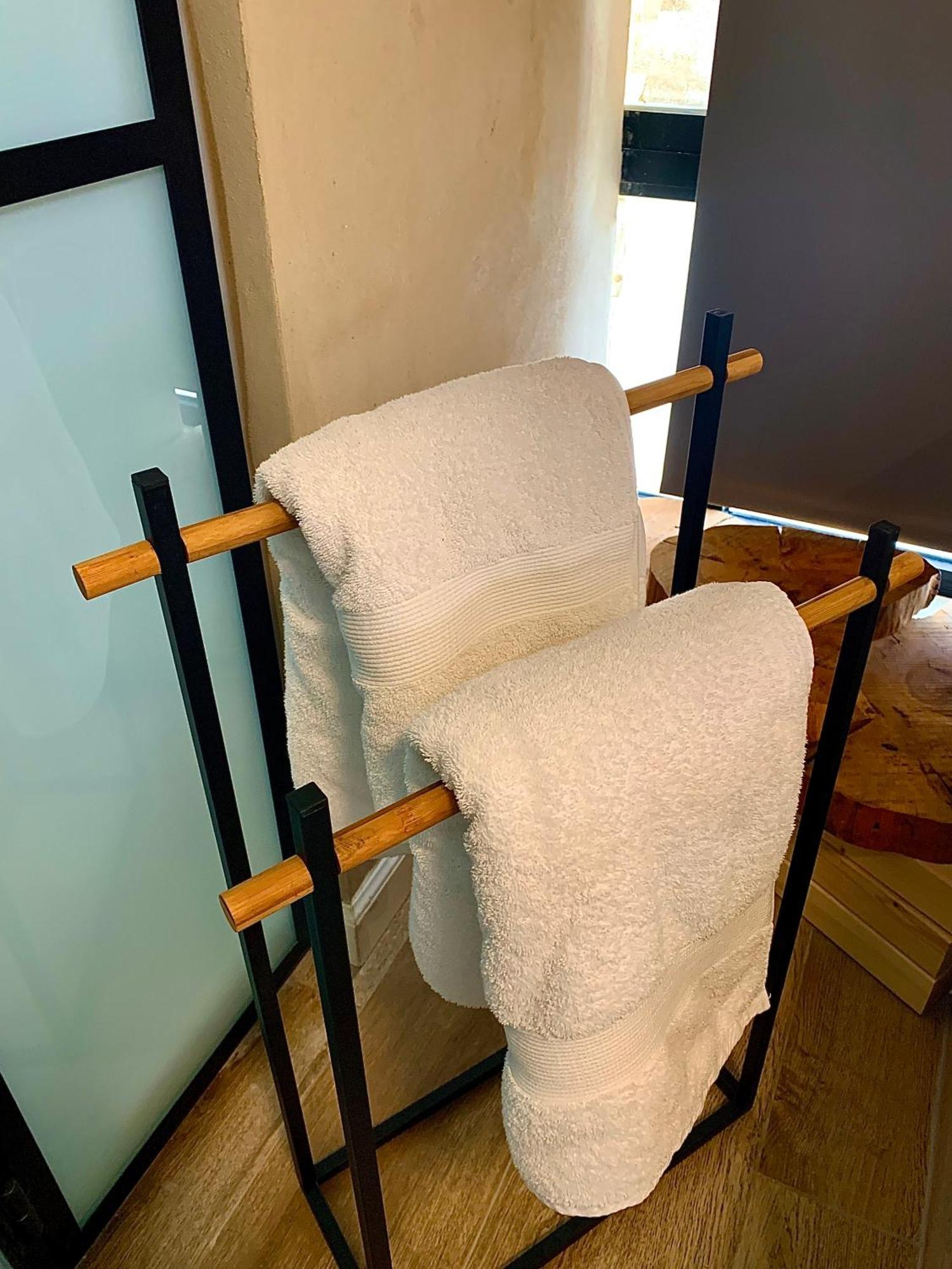 Boutique Apartment In Heart Of Haifa Phòng bức ảnh