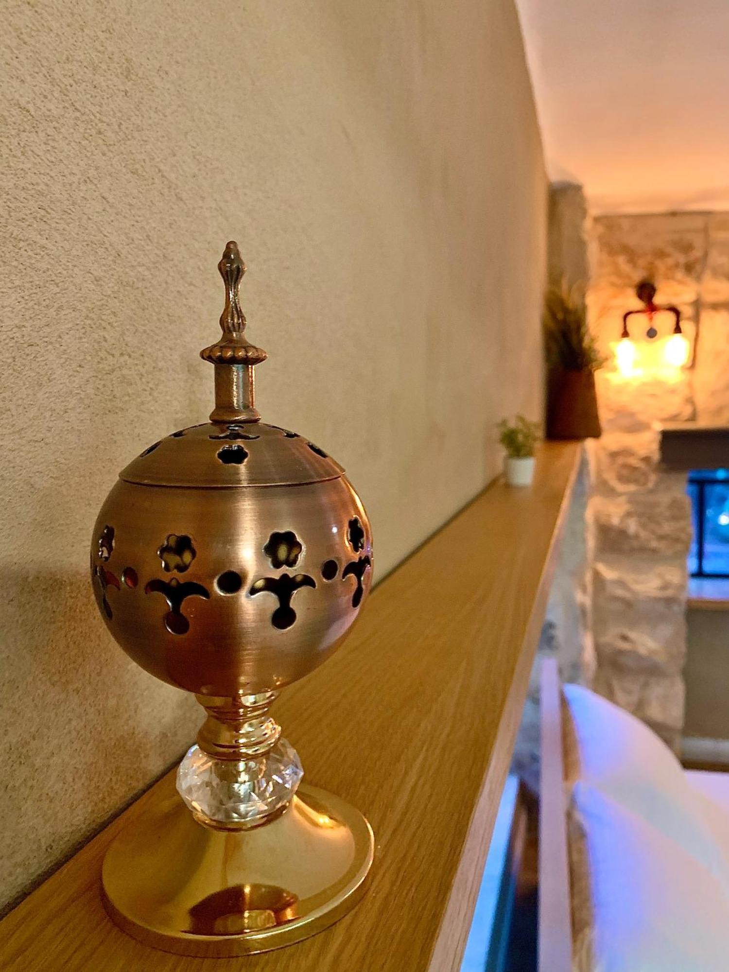 Boutique Apartment In Heart Of Haifa Phòng bức ảnh